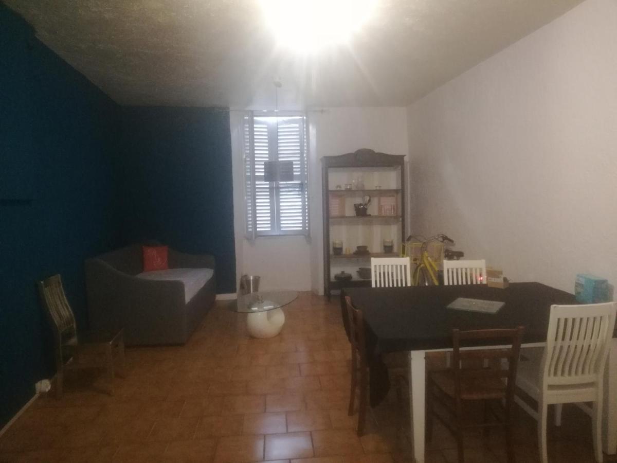 Appartement La Bernardine Au Coeur Du Jura Orgelet Exteriör bild